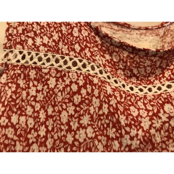 Maeve Quinn Top Red & White Floral Crochet Trim Ruffled Hem Layer Openback XS - Picture 4 of 14